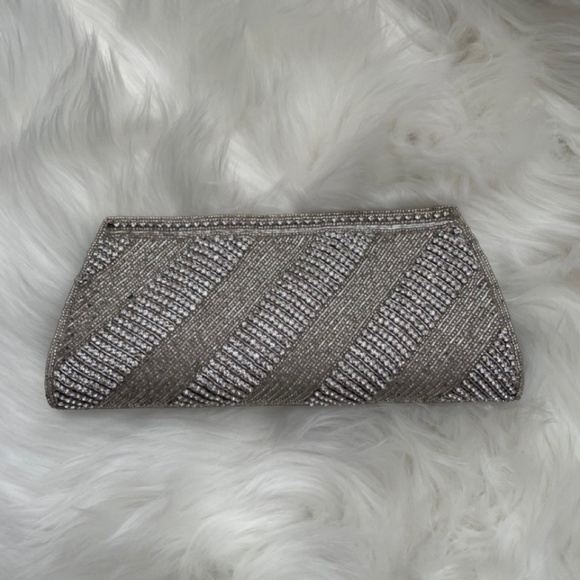 Prom Party Silver Clutch - Picture 4 of 4